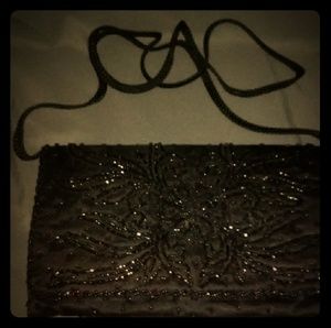 Sequence black clutch